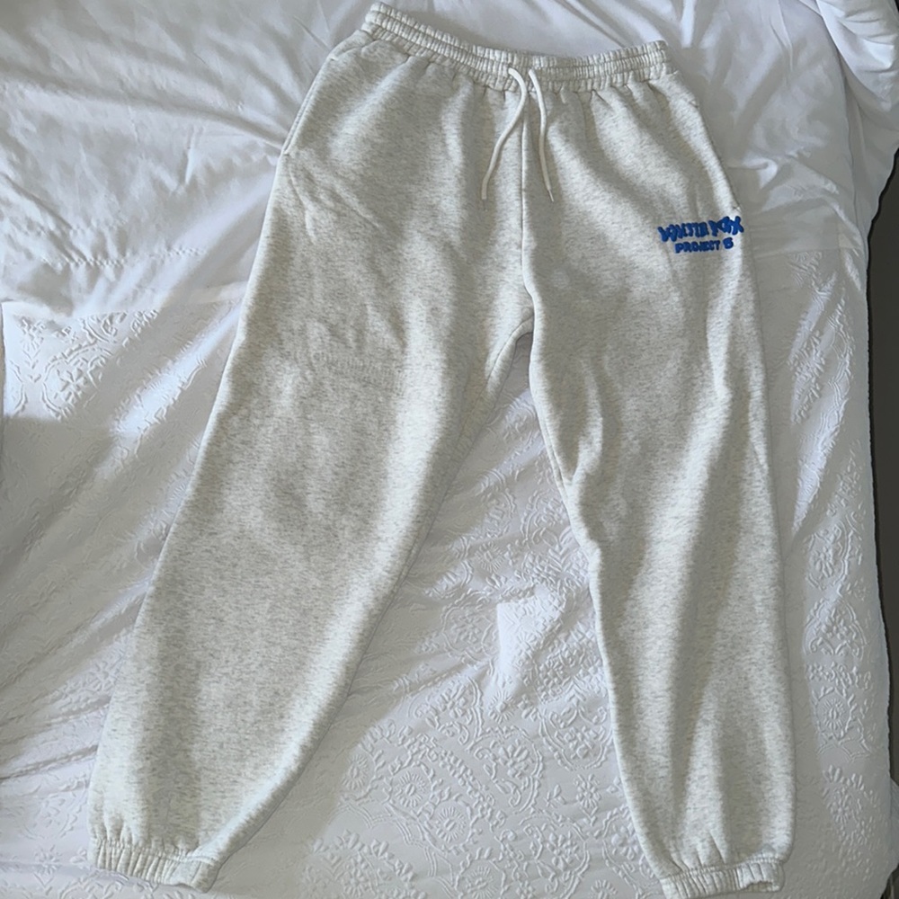 White Fox Project 5 Gravity Grey Size:Large Color:Grey